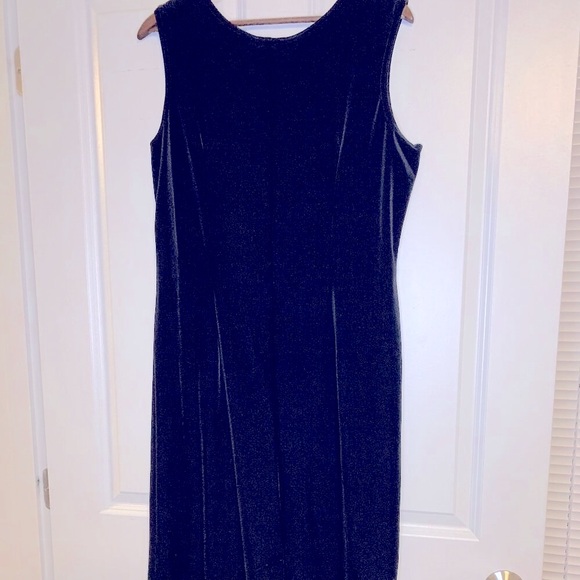 Vintage R&M Richards by Karen Kwong Black Velvet Maxi Dress, Size 14 - Picture 4 of 5